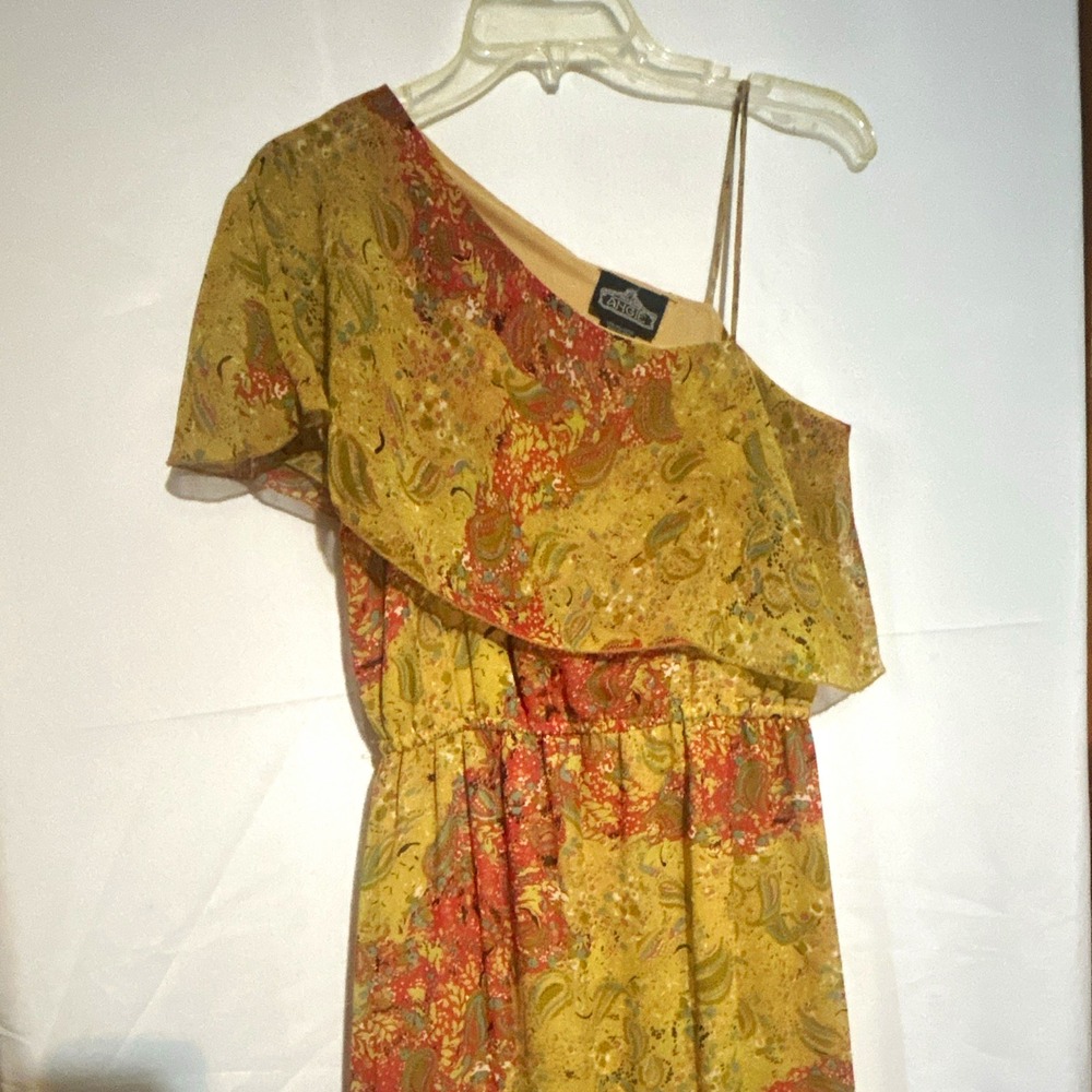Angie One Shoulder Layered Chiffon Paisley Maxi Dress Lined Gold Red Green S